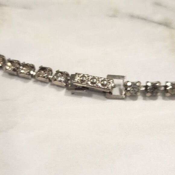 Vintage Rhinestone Necklace & 2 Pairs Of Clip-On Earrings Jewelry Set Silver-Ton - Picture 6 of 7